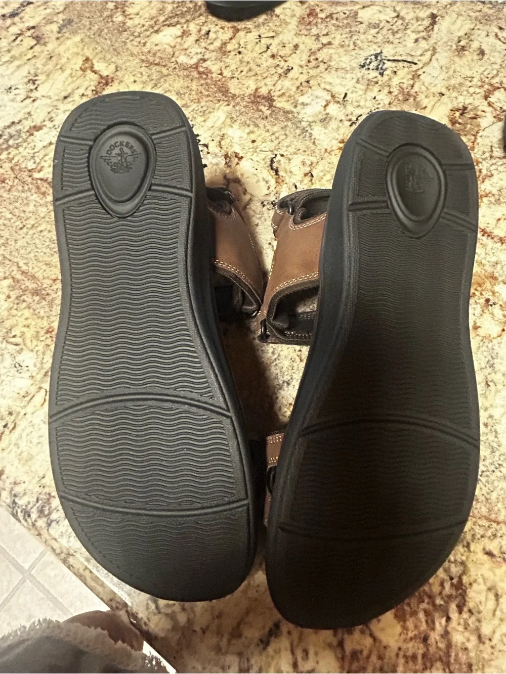 NEW Dockers Men's 11 Brown Adjustable Dual-Strap Supreme Comfort Sandals